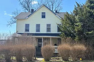 24 Cole Pl, Danbury, CT 06810 - Photo 1