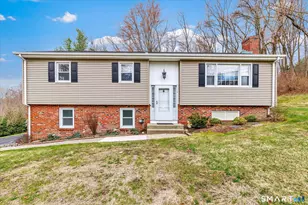 15 Dexter Dr, Shelton, CT 06484 - Photo 1
