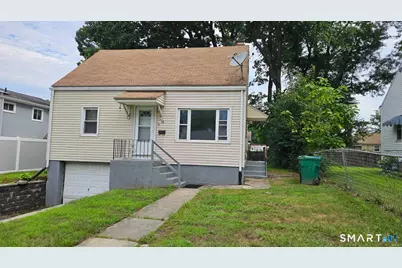 98 East Burnham Street, Bloomfield, CT 06002 - Photo 1