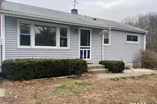 16 Bluff Rd, Ledyard, CT 06335 - Photo 1