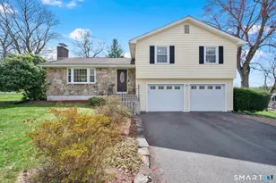 93 Crestridge Dr, Vernon, CT 06066 - Photo 1