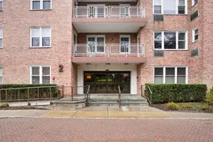 2 Putnam Hill, Greenwich, CT 06830 - Photo 1