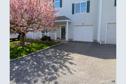 14 South Street #32, Danbury, CT 06810 - Photo 1