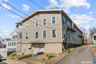 32 Greenwood St, Naugatuck, CT 06770 - Photo 1
