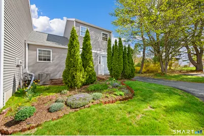 10 Linden Court #10, Bloomfield, CT 06002 - Photo 1