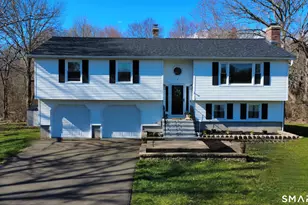 8 Cynthia Ct, Branford, CT 06405 - Photo 1
