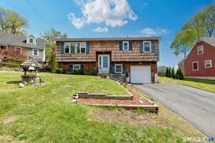 17 Pleasant St, New Milford, CT 06776 - Photo 1