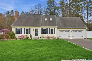 35 Kimberly Dr, Enfield, CT 06082 - Photo 1