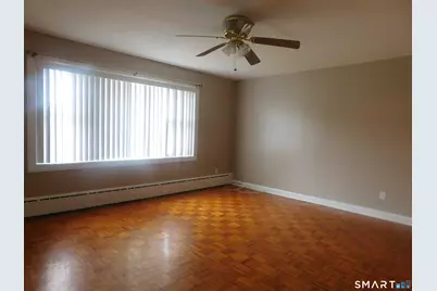45 Oakview Circle #203, Bridgeport, CT 06604 - Photo 1