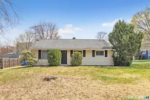 12 Hawthorne Dr, Norwalk, CT 06851 - Photo 1