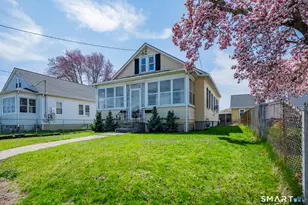 17 Layton St, West Hartford, CT 06110 - Photo 1