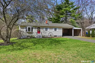 23 Ellis St, Windsor Locks, CT 06096 - Photo 1