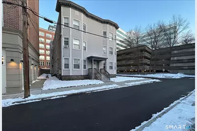 14 Relay Place #R3, Stamford, CT 06901 - Photo 1