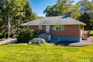 428 Maple St, Litchfield, CT 06759 - Photo 1