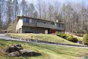 6 Cove Rd, Brookfield, CT 06804 - Photo 1