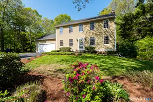 93 Heatherwood Dr, Colchester, CT 06415 - Photo 1