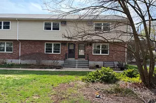 302 Blackstone Vlg, Meriden, CT 06450 - Photo 1