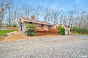 194 W Main St, East Lyme, CT 06357 - Photo 1