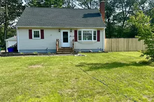 309 S Elm St, Windsor Locks, CT 06096 - Photo 1