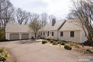 122 Crest Rd, Middlebury, CT 06762 - Photo 1