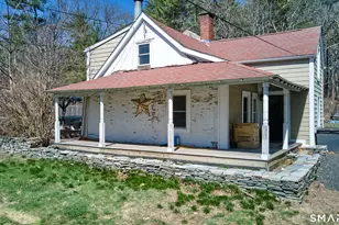 3 Woodstock Ave W, Putnam, CT 06260 - Photo 1