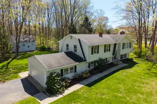 53 Driftwood Ln, Guilford, CT 06437 - Photo 1