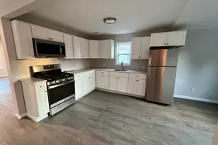 415 Hollister Ave, Bridgeport, CT 06607 - Photo 1