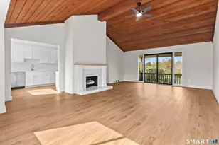 564 Pequot Ln, Stratford, CT 06614 - Photo 1