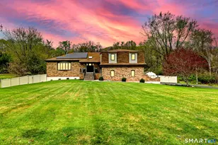 2262 Ridge Rd, North Haven, CT 06473 - Photo 1