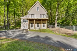 960 Thorpe Ave, Meriden, CT 06450 - Photo 1