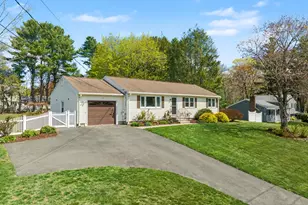 55 Surrey Dr, North Haven, CT 06473 - Photo 1