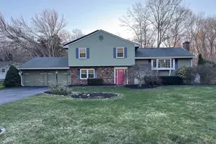 15 Brookfield Dr, East Lyme, CT 06333 - Photo 1