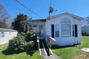 134 E St, Groton, CT 06340 - Photo 1