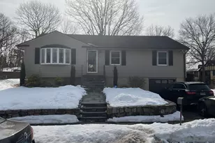 83 D'Eramo Pl, Bridgeport, CT 06606 - Photo 1