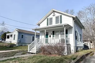 26 Crescent St, New London, CT 06320 - Photo 1