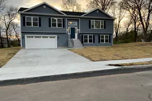 11 Tampa St, West Haven, CT 06516 - Photo 1