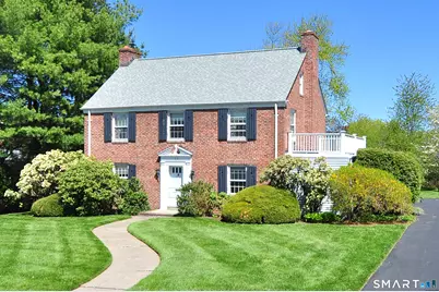 102 Ridgewood Road, West Hartford, CT 06107 - Photo 1