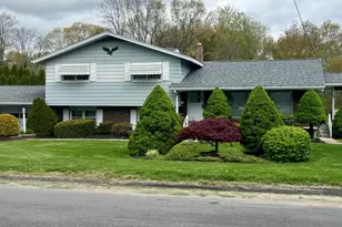 298 Chipman St, Waterbury, CT 06708 - Photo 1