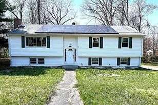 7 Saddle Dr, West Haven, CT 06516 - Photo 1