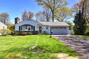 26 Craig Ln, Trumbull, CT 06611 - Photo 1