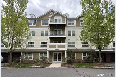 26 Schoolhouse Drive #405, West Hartford, CT 06110 - Photo 1