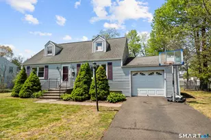 4 Bowen Rd, North Haven, CT 06473 - Photo 1