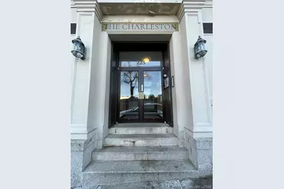 213 Golden Hill Street #4D, Bridgeport, CT 06604 - Photo 1