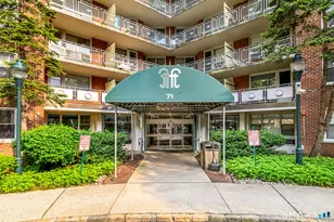 71 Strawberry Hill Ave, Stamford, CT 06902 - Photo 1