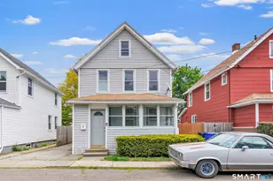 6 Alfred Ct, Stratford, CT 06615 - Photo 1