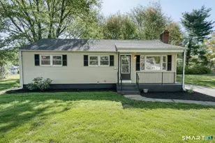 14 Emerson St, Bloomfield, CT 06002 - Photo 1