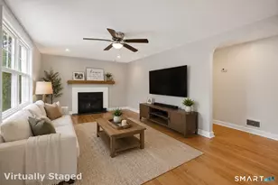 40 Circle Dr, Wallingford, CT 06492 - Photo 1