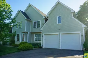 33 Knoll Ridge Ct, Middletown, CT 06457 - Photo 1