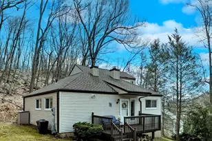 41 Chatham Ln, Bristol, CT 06010 - Photo 1