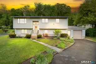 30 Tamanny Trail, Danbury, CT 06811 - Photo 1